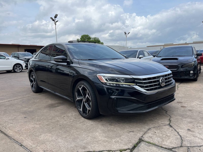 Volkswagen Passat Vehicle Image 06