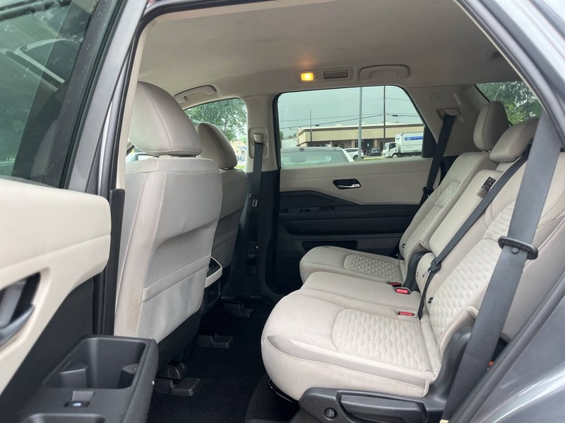 Nissan Pathfinder Vehicle Image 08