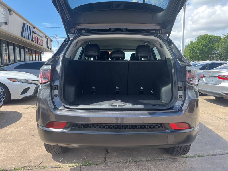 Jeep Compass Vehicle Image 08