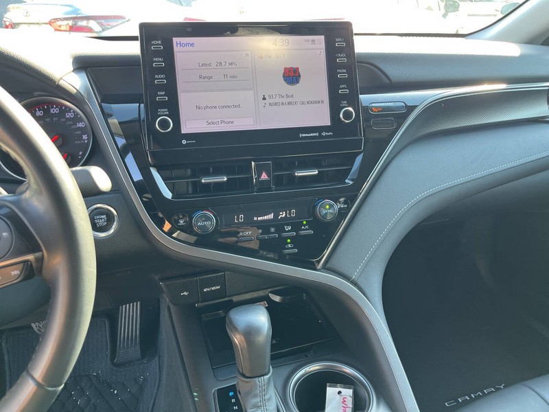 Toyota Camry Vehicle Image 13