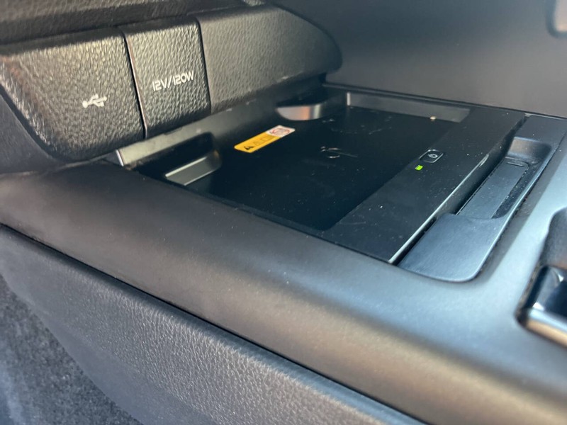 Toyota Camry Vehicle Image 14