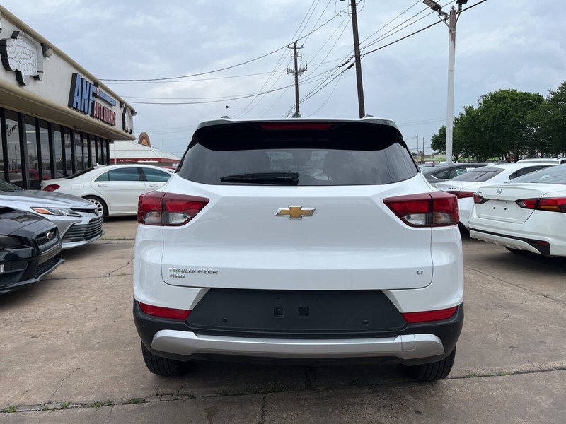 Chevrolet Trailblazer Vehicle Image 04