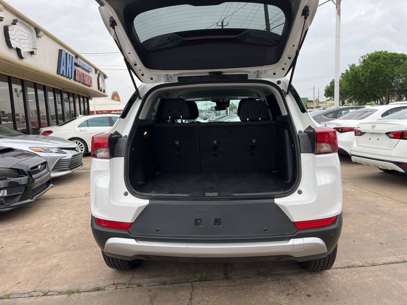 Chevrolet Trailblazer Vehicle Image 09