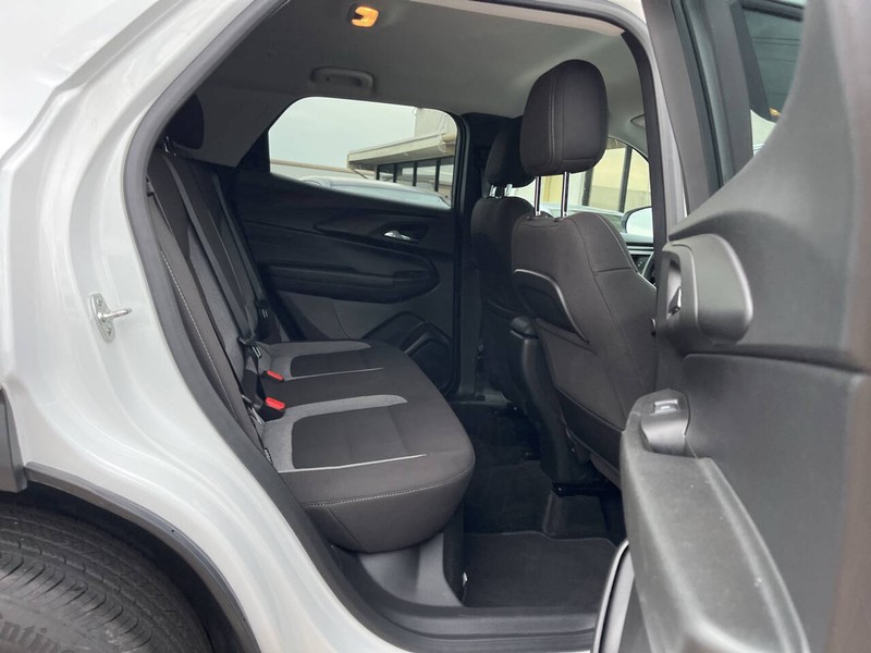 Chevrolet Trailblazer Vehicle Image 10