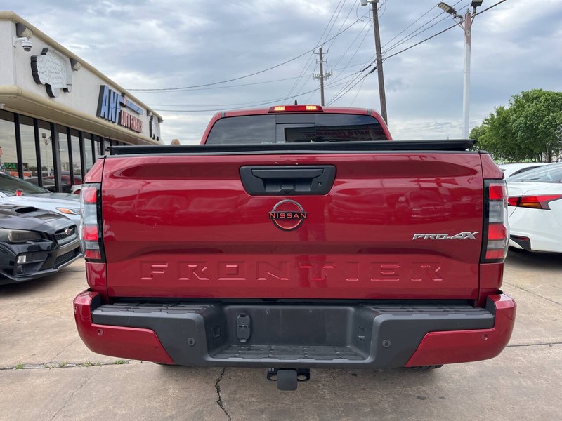 Nissan Frontier Vehicle Image 04