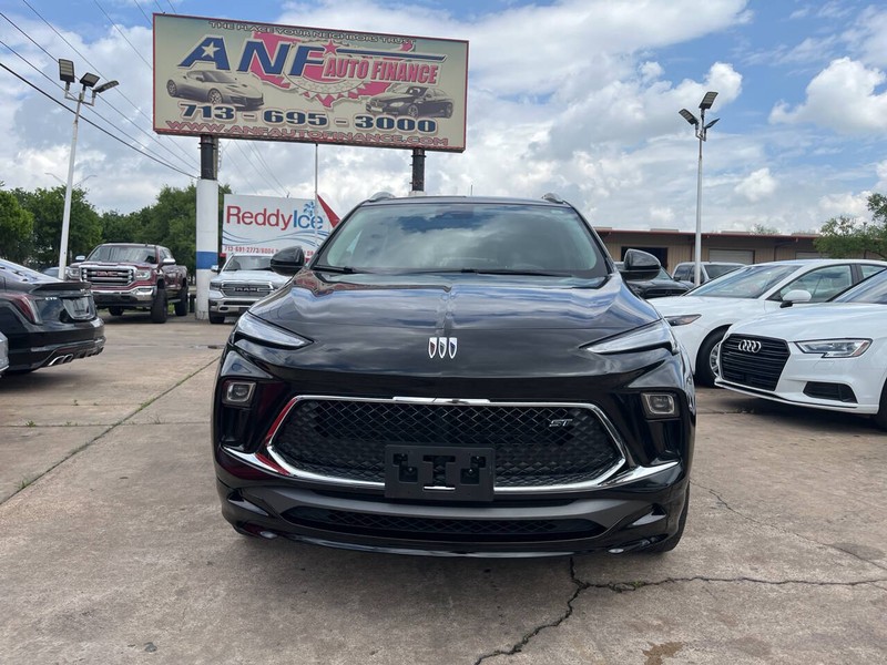 Buick Encore GX Vehicle Image 02