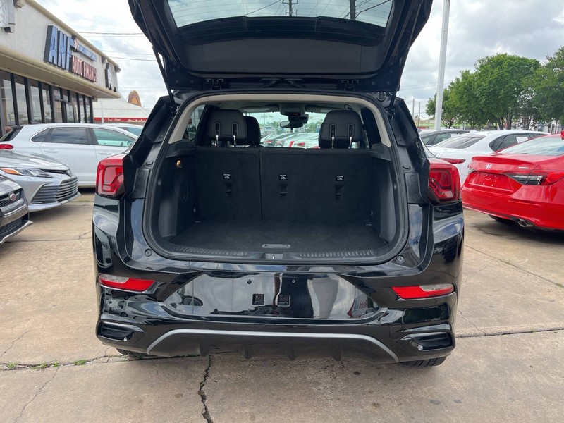 Buick Encore GX Vehicle Image 09