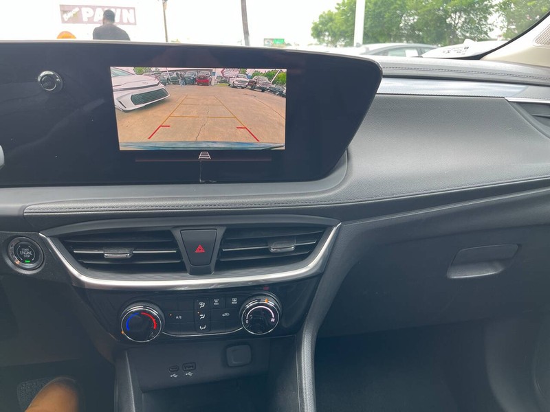 Buick Encore GX Vehicle Image 12