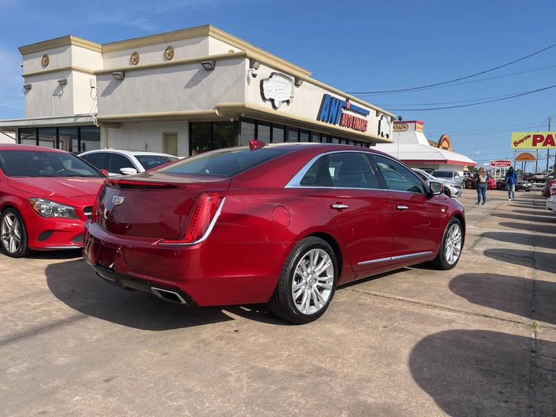 Cadillac XTS Vehicle Image 07