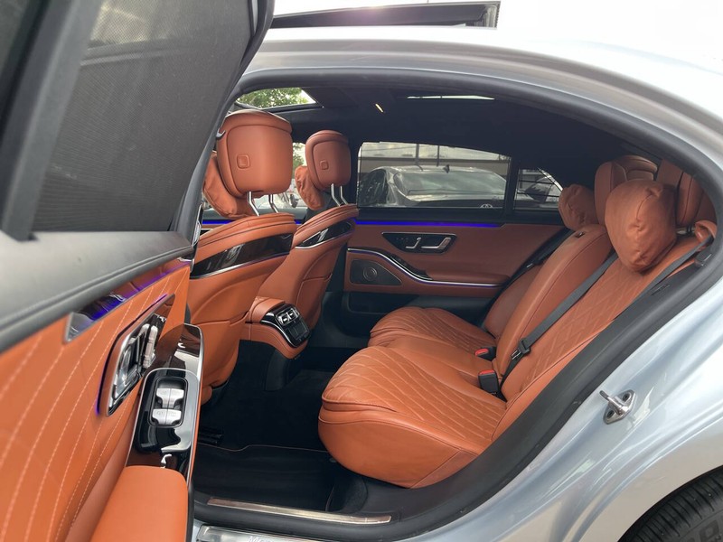 Mercedes-Benz S-Class Vehicle Image 07