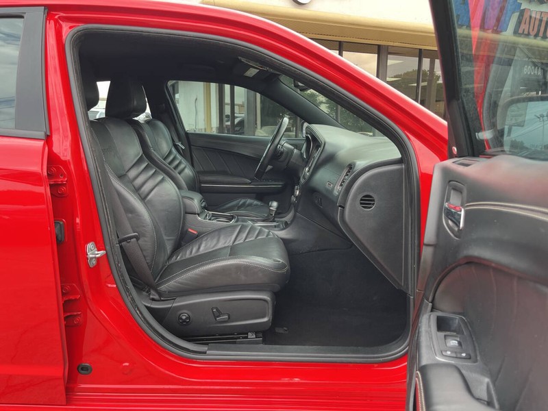 Dodge Charger Vehicle Image 14