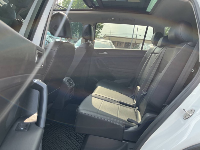 Volkswagen Tiguan Vehicle Image 08