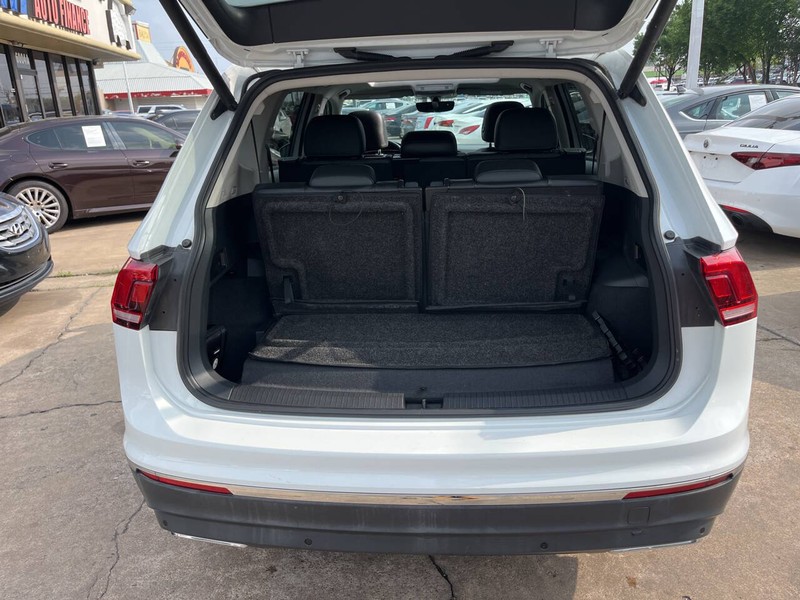 Volkswagen Tiguan Vehicle Image 10