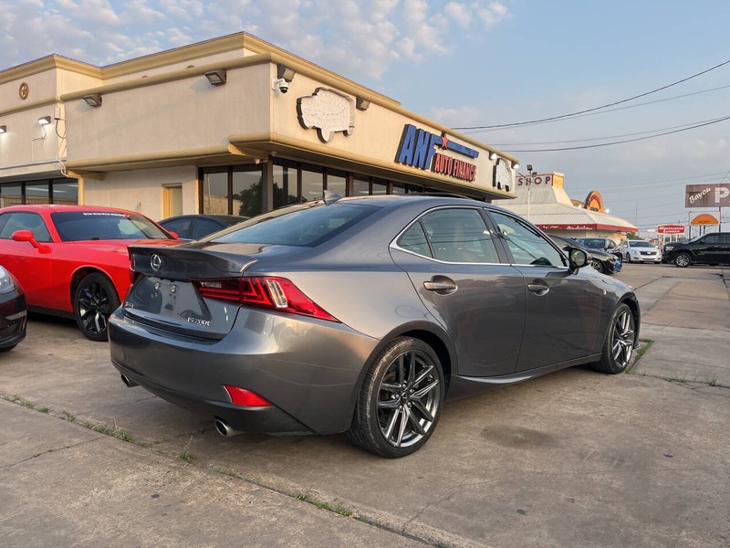 Lexus IS 200t Vehicle Image 05
