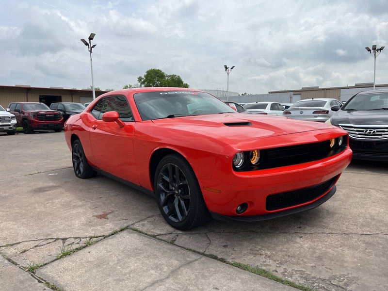 Dodge Challenger Vehicle Image 06