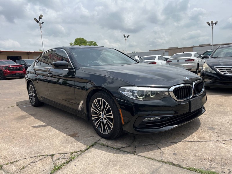 BMW 5 Series Vehicle Image 06