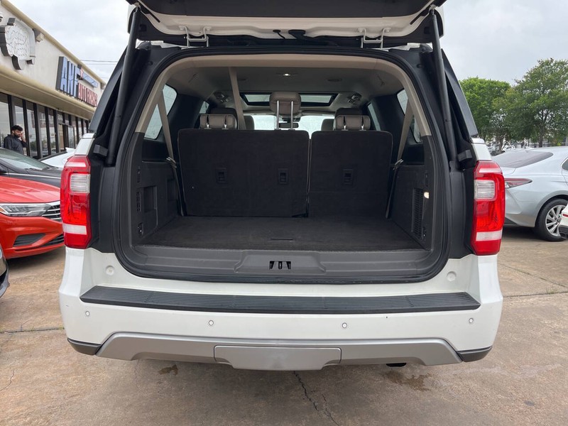Ford Expedition Max Vehicle Image 10