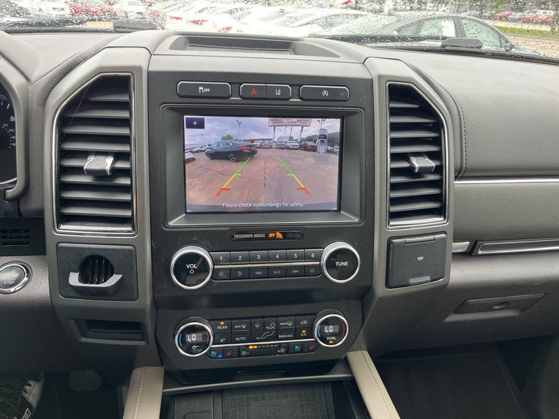 Ford Expedition Max Vehicle Image 14