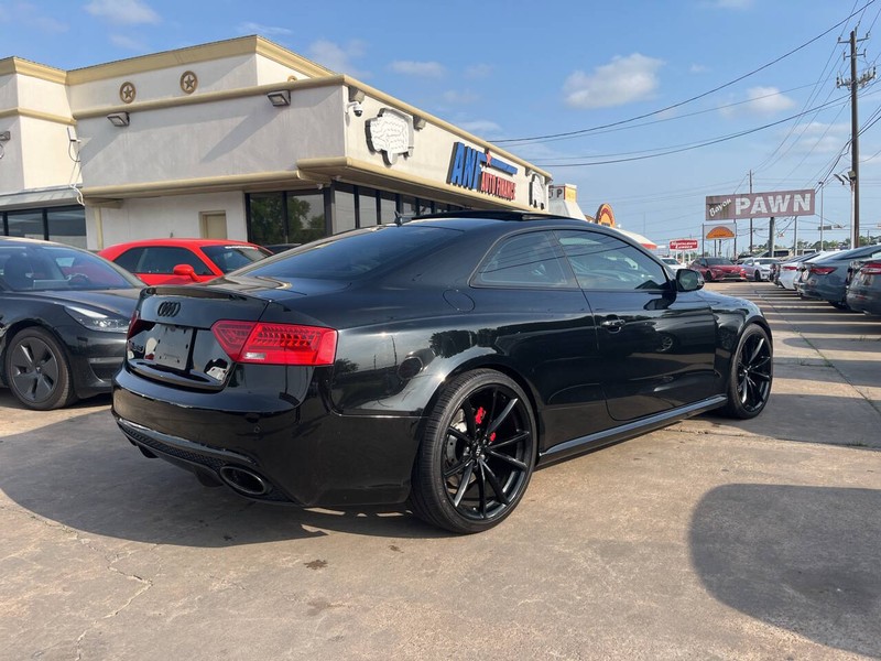 Audi RS 5 Vehicle Image 06