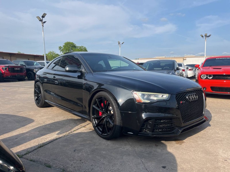 Audi RS 5 Vehicle Image 07