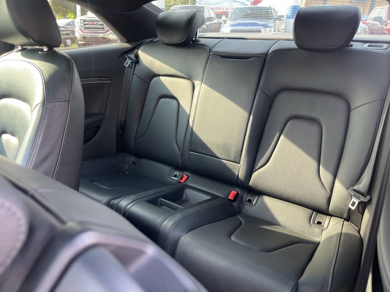 Audi RS 5 Vehicle Image 10