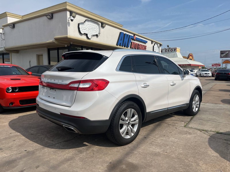 Lincoln MKX Vehicle Image 05