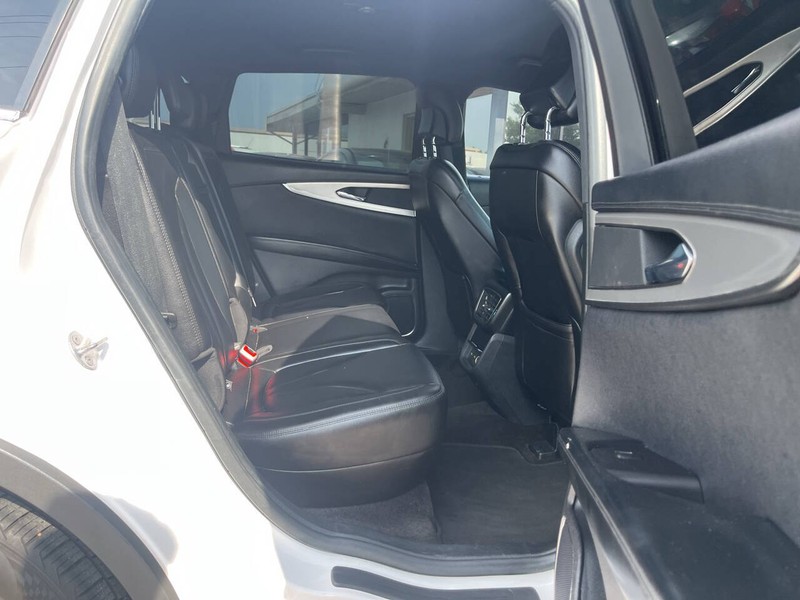 Lincoln MKX Vehicle Image 10