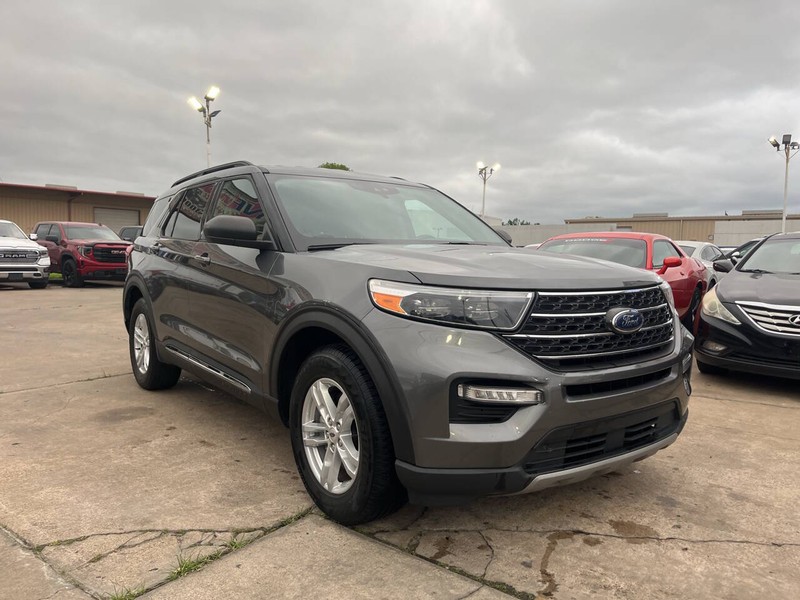 Ford Explorer Vehicle Image 06