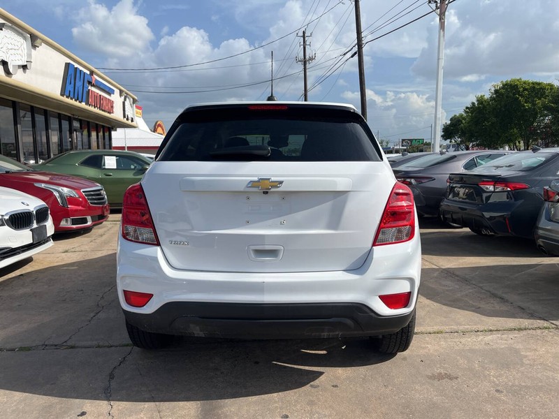 Chevrolet Trax Vehicle Image 04
