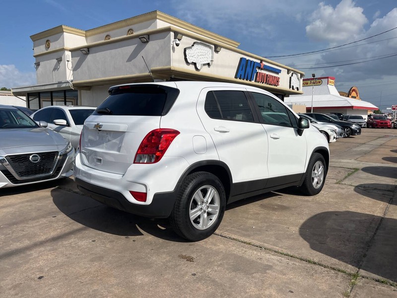Chevrolet Trax Vehicle Image 05