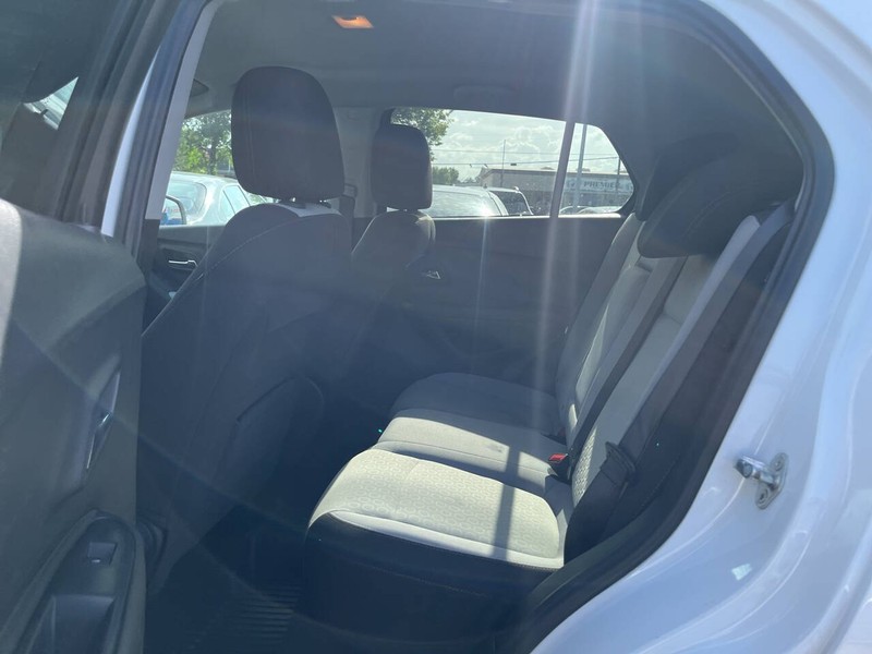 Chevrolet Trax Vehicle Image 08