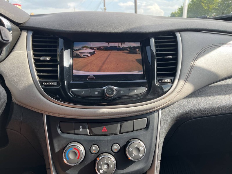 Chevrolet Trax Vehicle Image 12