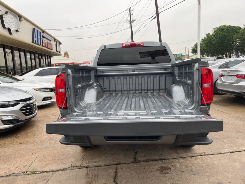 Chevrolet Colorado Vehicle Image 09