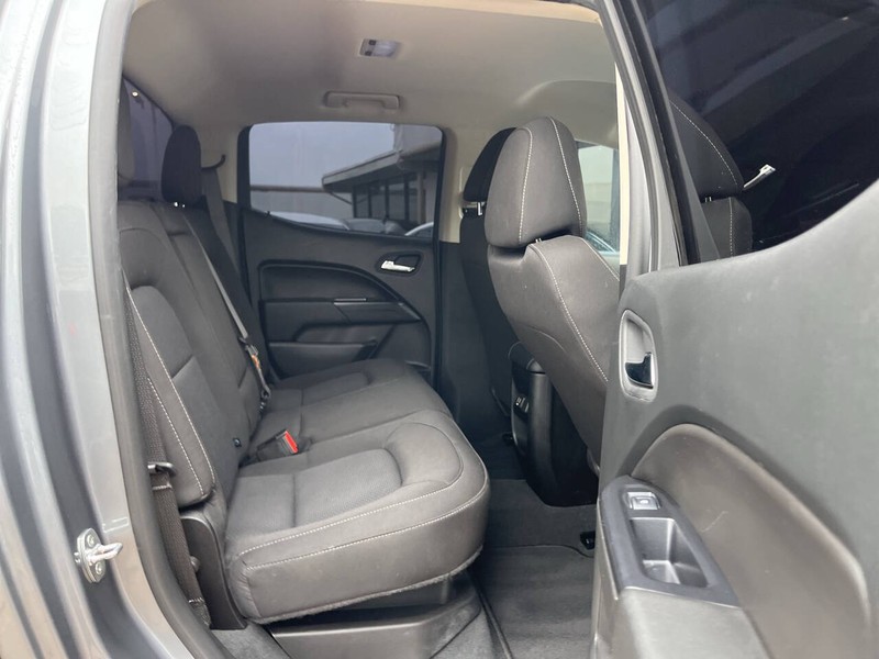 Chevrolet Colorado Vehicle Image 10