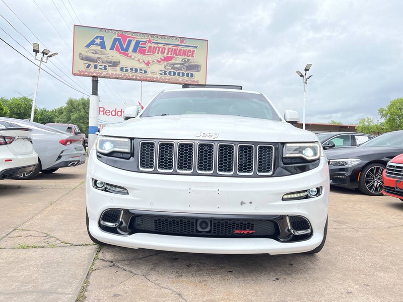Jeep Grand Cherokee Vehicle Image 02