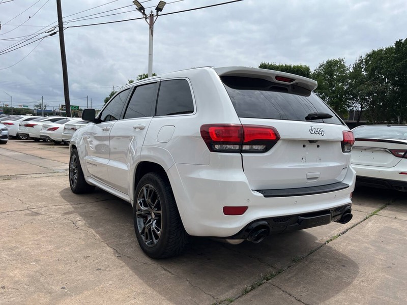 Jeep Grand Cherokee Vehicle Image 03