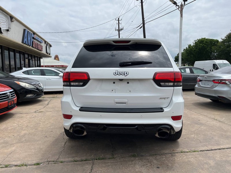 Jeep Grand Cherokee Vehicle Image 04