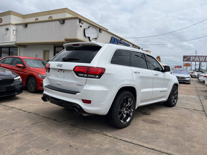Jeep Grand Cherokee Vehicle Image 05