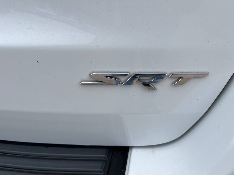 Jeep Grand Cherokee Vehicle Image 07