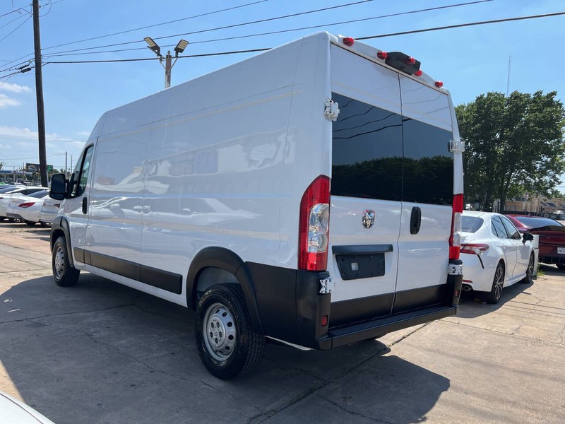 Ram ProMaster Cargo Van Vehicle Image 04