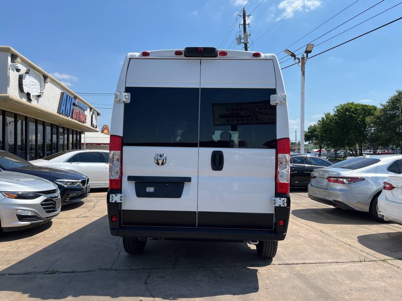 Ram ProMaster Cargo Van Vehicle Image 05