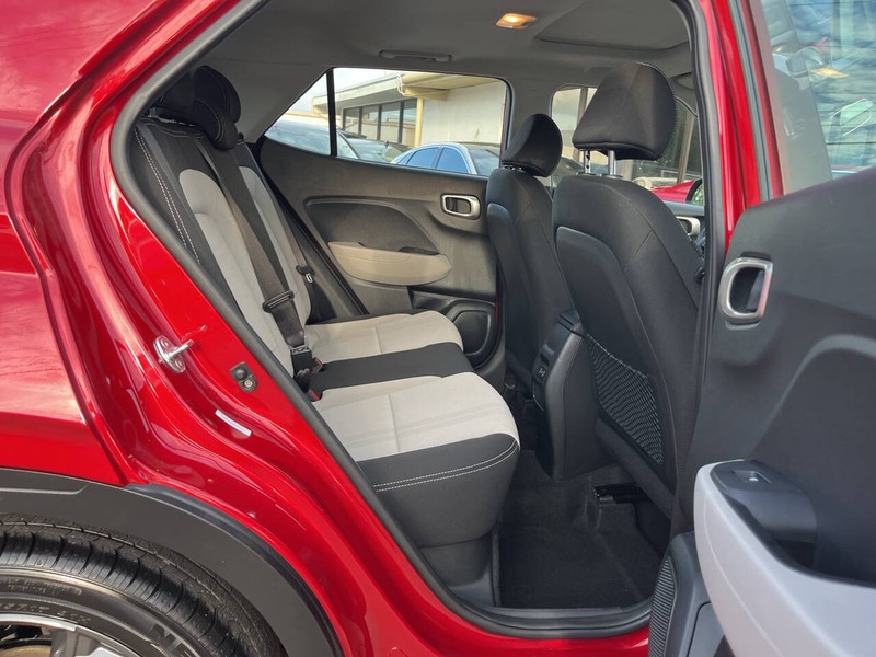 Hyundai Venue Vehicle Image 10