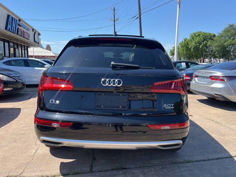Audi Q5 Vehicle Image 04