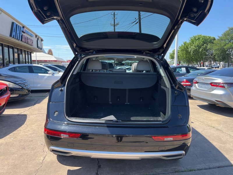 Audi Q5 Vehicle Image 09