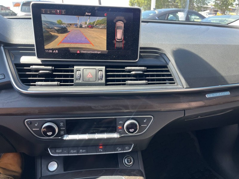 Audi Q5 Vehicle Image 12