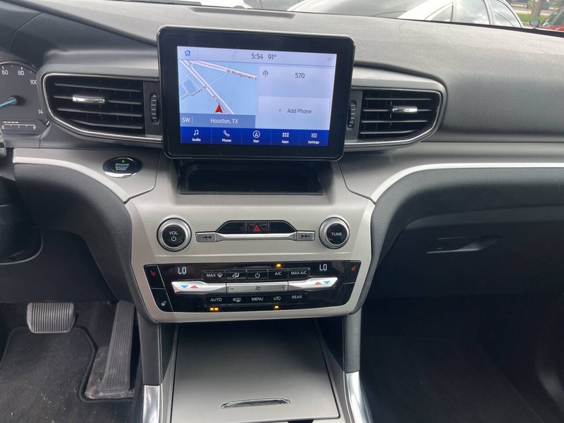 Ford Explorer Vehicle Image 10