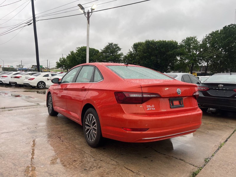 Volkswagen Jetta Vehicle Image 03