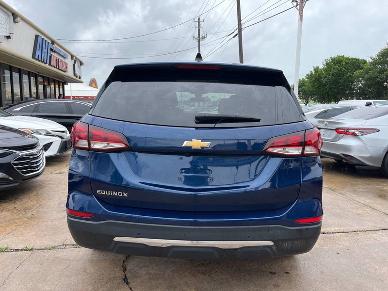 Chevrolet Equinox Vehicle Image 04