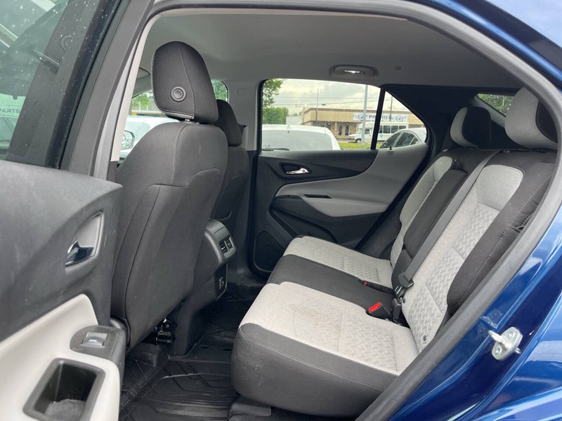 Chevrolet Equinox Vehicle Image 08