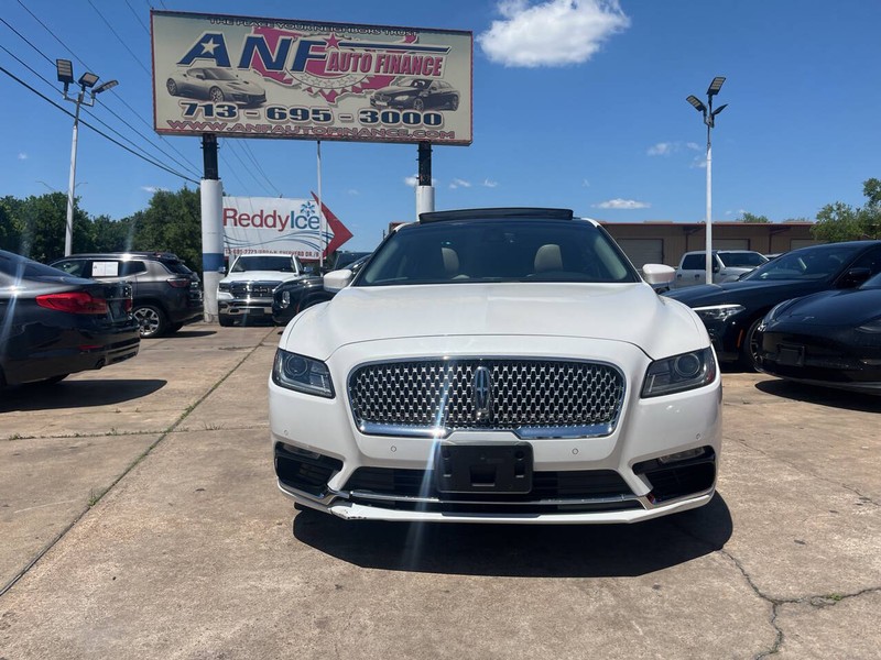 Lincoln Continental Vehicle Image 02